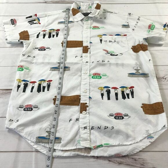 Box Lunch Men Friends Print Button Up White Polo - Picture 3 of 7